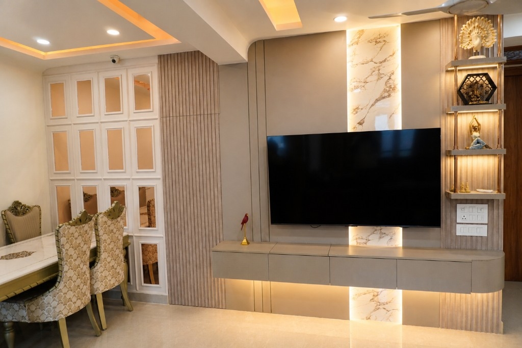 Luxury Living & Dining